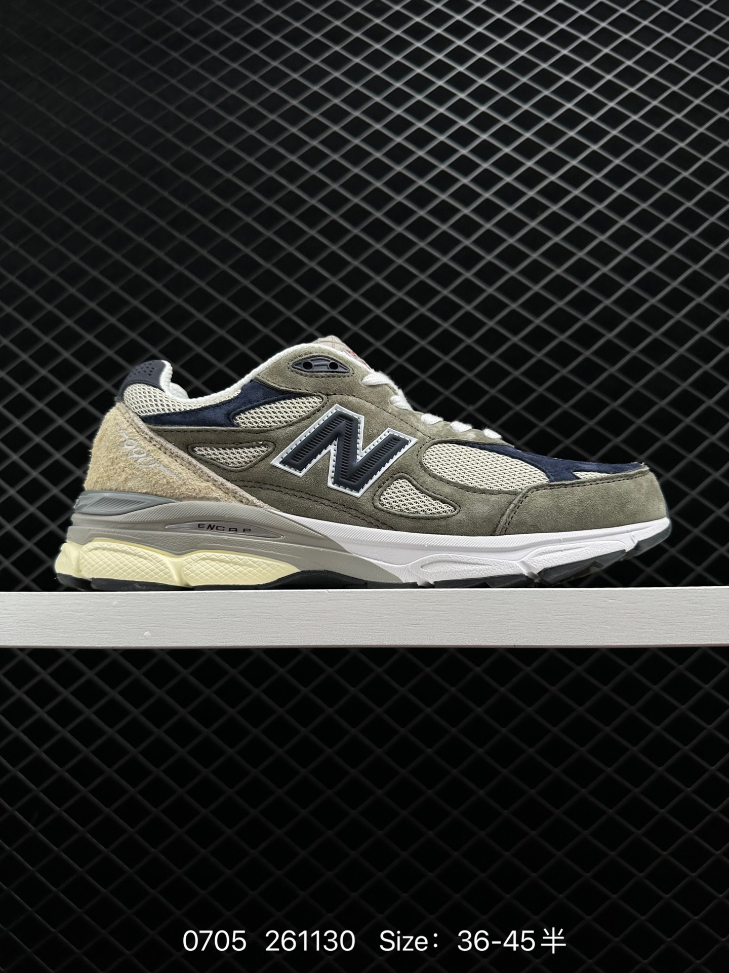 New Balance M990 New Balance M990